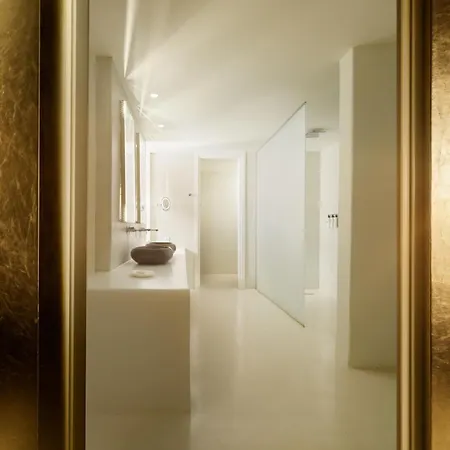 מלון Cavo Tagoo Mykonos 5*