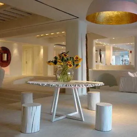 Otel Cavo Tagoo Mykonos 5*